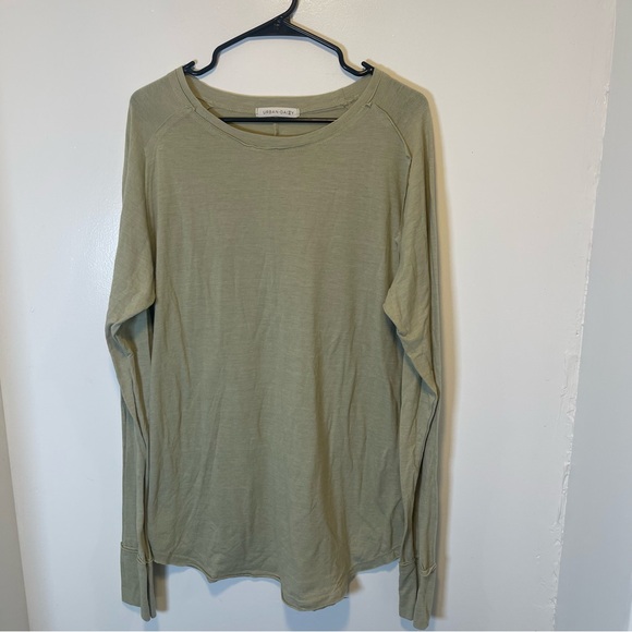Buckle Tops - Buckle Urban Daizy long sleeve shirt women's size large